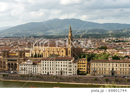 Cityscape of Florence and Basilica of Santa Croce - Tuscany Italy 69801744