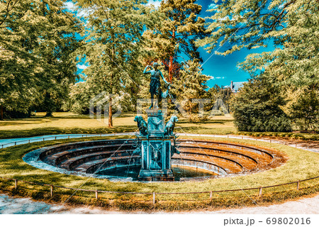 Statue Diana in the garden of Diana, in park near Chateau Fontainebleau. France. Statue Diana in the garden of Diana, in park near Chateau Fontainebleau. France. 69802016