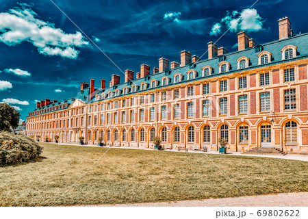 Suburban Residence of the France Kings - beautiful Chateau Fontainebleau and surrounding his park. 69802622