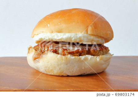 てりやきたまごバーガー てりやきたまごバーガー 69803174