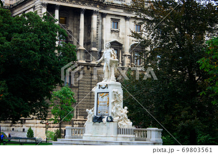 Statue of Mozart in Vienna 69803561