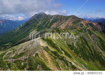 ワリモ岳からの水晶岳への稜線 ワリモ岳からの水晶岳への稜線 69804742
