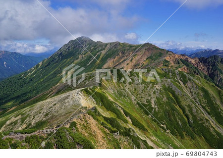 ワリモ岳からの水晶岳への稜線 ワリモ岳からの水晶岳への稜線 69804743