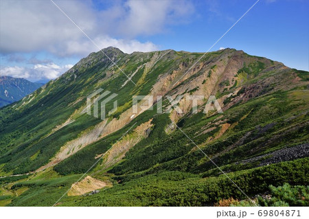 岩苔乗越からの水晶岳 岩苔乗越からの水晶岳 69804871