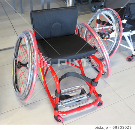 スポーツ用車イス 69805025