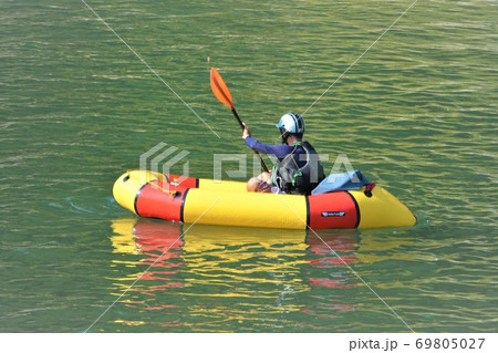 長瀞岩畳での体験カヤック風景 69805027