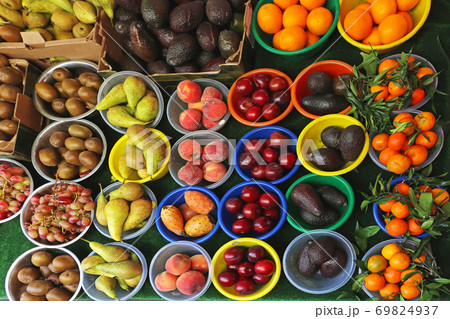Fruits Fruits 69824937
