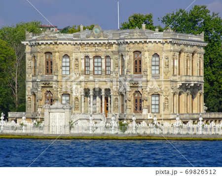 Kucuksu Palace 69826512