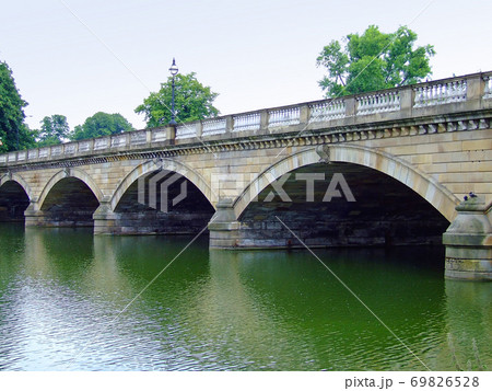 Serpentine Bridge London Serpentine Bridge London 69826528