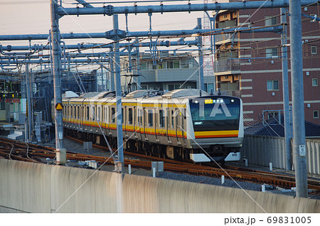 南武線稲城長沼駅の風景 69831005