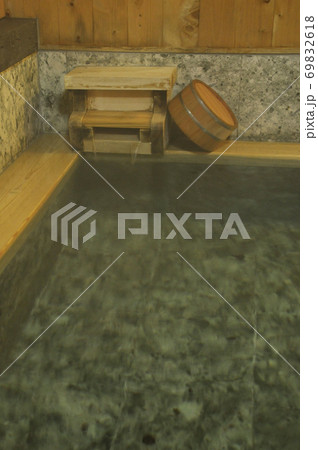 気持ちいい温泉 69832618