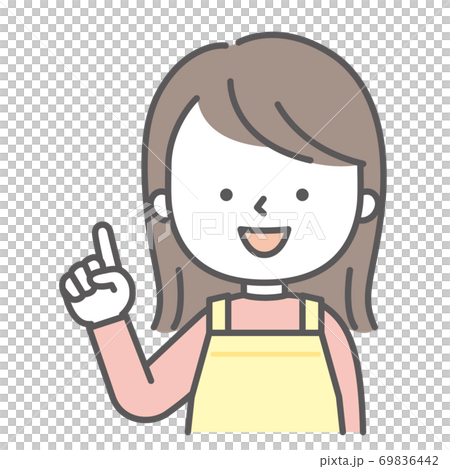 アドバイスするエプロンをした女性 69836442