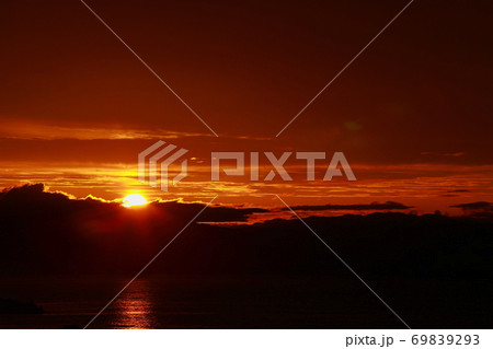 日の出 69839293