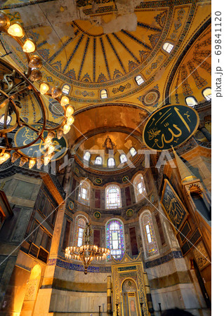 トルコイスタンブールのアヤソフィア室内(トルコ旅行No.25) トルコイスタンブールのアヤソフィア室内(トルコ旅行No.25) 69841120