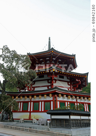 秋の高野山寺院 69842160