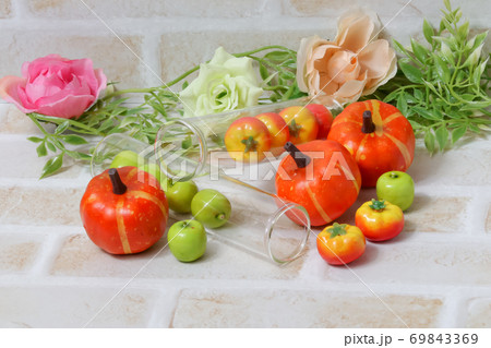 野菜, 果物, ミニュチュア, おもちゃ, トマト, かぼちゃ、りんご, 玩具, 食べ物 野菜, 果物, ミニュチュア, おもちゃ, トマト, かぼちゃ、りんご, 玩具, 食べ物 69843369