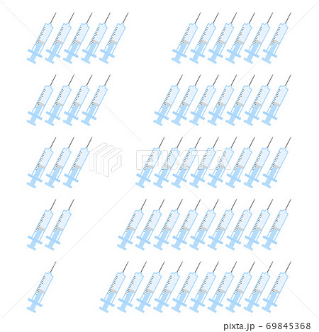 多く並べたブルーの注射器　1本から10本 69845368