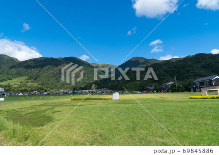 マキノ高原温泉さらさバス停付近 マキノ高原 の写真素材