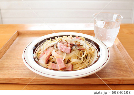 ベーコンと塩昆布の和風パスタ 69846108