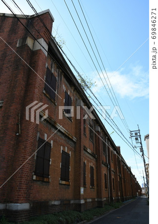 被爆した建物で現存中最大といわれる広島陸軍被服支廠、出汐倉庫ともいわれる 被爆した建物で現存中最大といわれる広島陸軍被服支廠、出汐倉庫ともいわれる 69846271