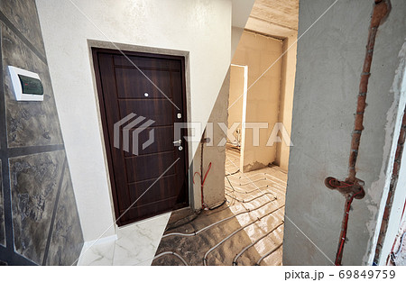 Comparison of apartment before and after restoration. 69849759