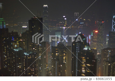 香港　夜景　街並み 69861055