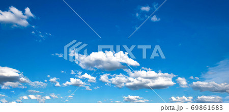Beautiful blue sky with cloud background Beautiful blue sky with cloud background 69861683