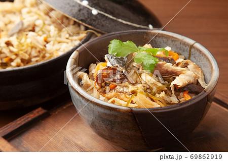 炙り焼き鯖の炊き込みご飯 69862919