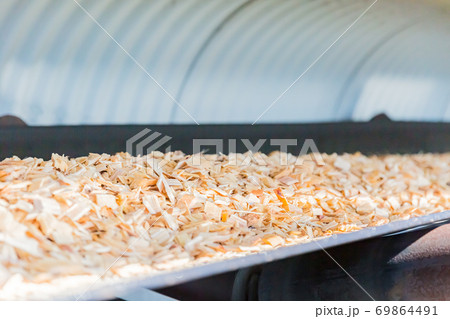 ウッドチップ 69864491