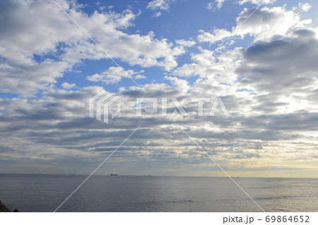太平洋の朝（平潟港／茨城県北茨城市） 69864652