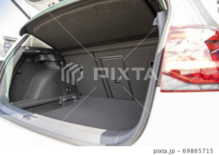 車のトランクルーム可倒式 69865715