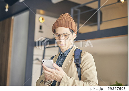 外国人旅行者　男性 69867693