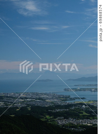 琵琶湖と琵琶湖大橋が見える風景 琵琶湖と琵琶湖大橋が見える風景 69868574