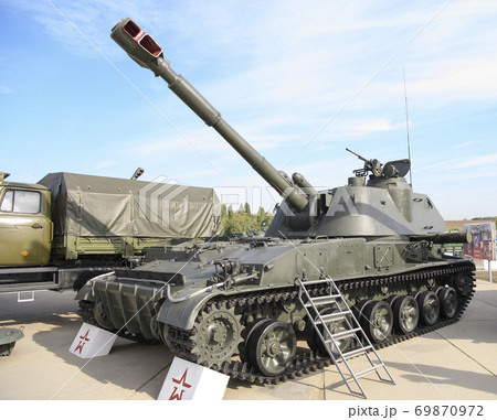 Rostov-on-Don, Russia - August 28, 2020: 152 mm SG 2S3M "ACACIA" at a military training ground Rostov-on-Don, Russia - August 28, 2020: 152 mm SG 2S3M "ACACIA" at a military training ground 69870972