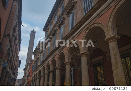 Two towers in the city of Bologna 69871125