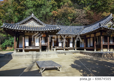 風景 瓦屋根 容認民俗村 69874505