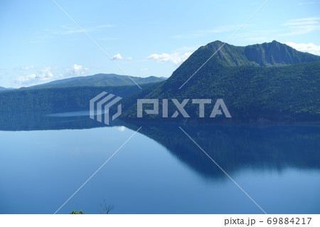 神秘の湖　摩周湖 69884217