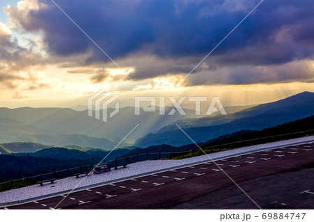 見返峠の夕景 69884747