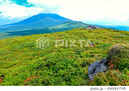 晩夏の三ツ石山と岩手山 晩夏の三ツ石山と岩手山 69884748