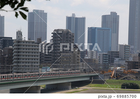 亀の子山より街並みを見る 亀の子山より街並みを見る 69885700