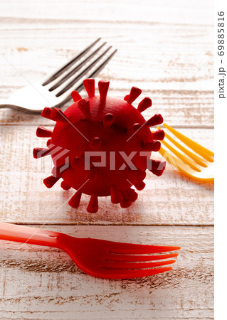 新型コロナウイルス　模型　イメージ 69885816