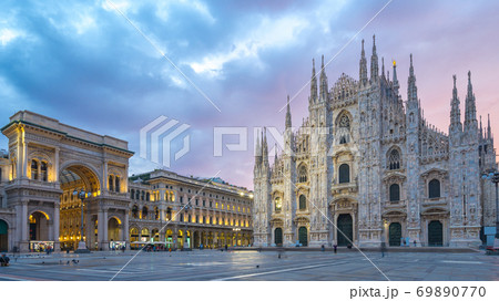 Beautiful sky with view of Milan Cathedral in Italy Beautiful sky with view of Milan Cathedral in Italy 69890770