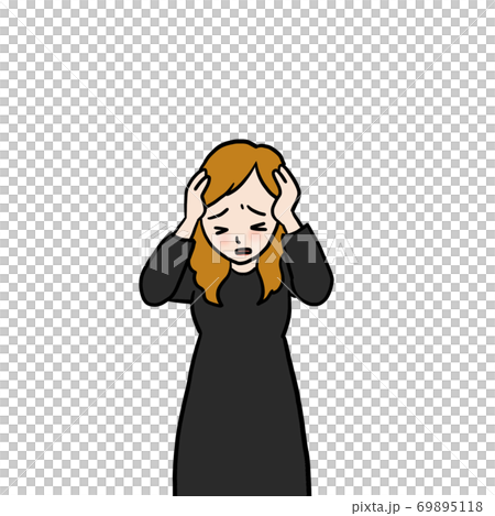 困難に直面し頭を抱える女性 69895118