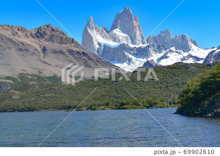 エルチャルテン・フィッツロイ・カプリ湖 69902610