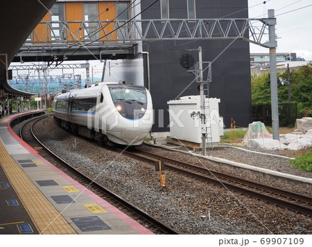 通過する特急 69907109