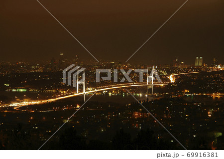 Bosphorus Bridge 69916381