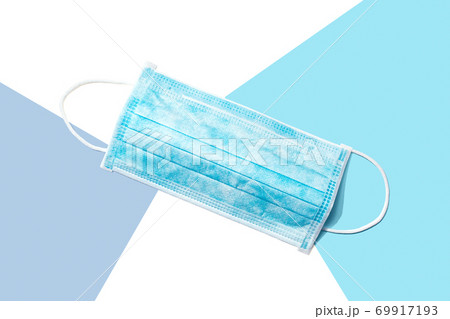 Blue surgical mask 69917193