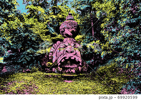Illustration of sculpture amid vegetation 69920599