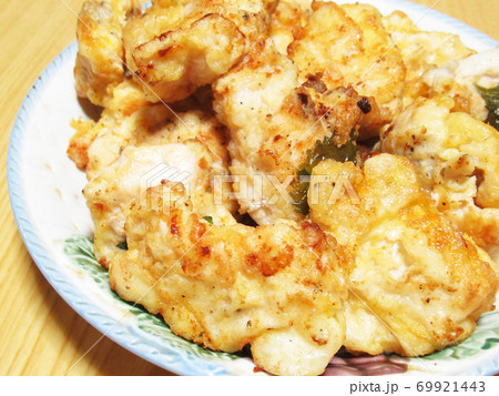 鶏肉のピカタ 鶏肉のピカタ 69921443