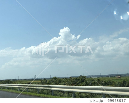 夏の入道雲 69923057
